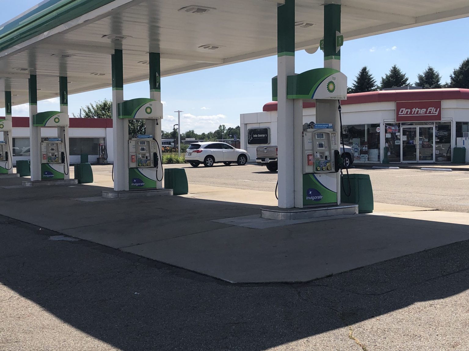 Home Giant Oil Invest In The Future Leading Petrolium Jobber